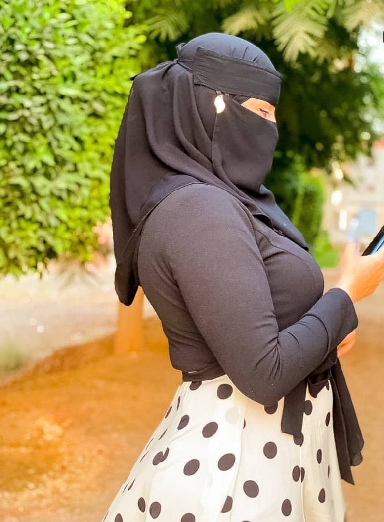 اسعد الله صباحكم بكل خير