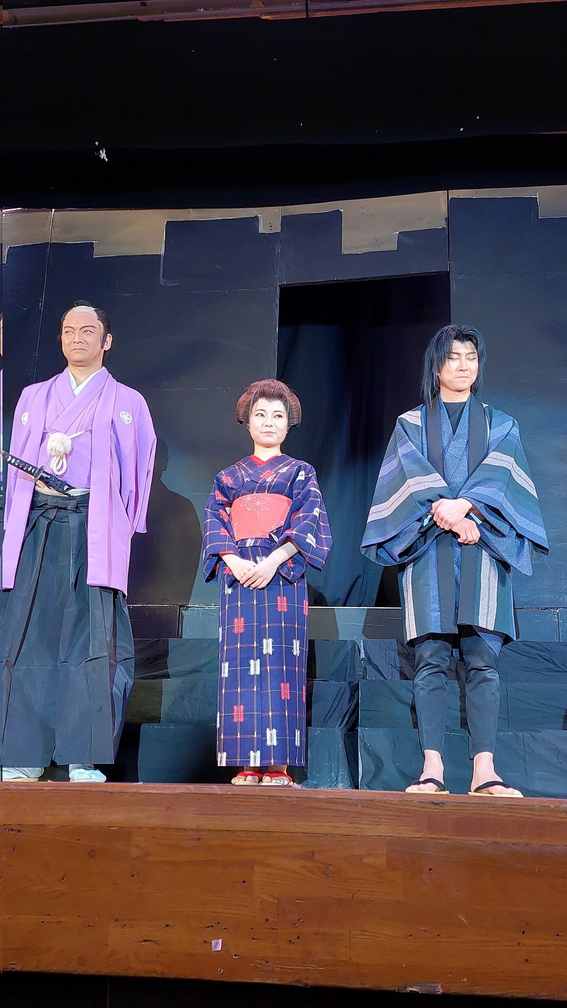 てるちゃん 橘鈴丸座長 一枚看板 の1月公演は 清水 ヒカリ座 です 観に来てね ｯ 令和4年2月23 水 昼の部 橘小竜丸劇団 鈴組 配信中 橘 鈴丸 集合写真 Amp ﾊﾞｲﾊﾞｲ Lt 3 部 橘小竜丸座長職 ﾊﾞｲﾊﾞｲ公演 Gt 東京都