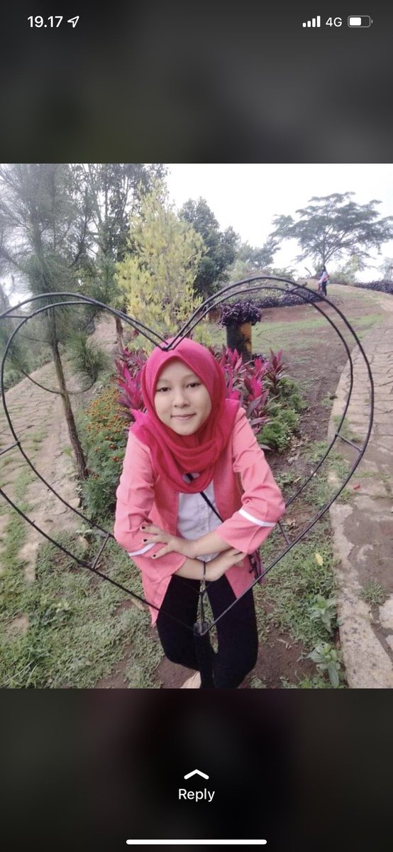 Berita anak hilang !!

Jika ada yang menemukan anak ini tolong di berhentikan. Hilang mulai hari minggu tanggal 20 Februari 2022 jam 6 pagi sampai sekarang belum pulang/ketemu. Tolong yang dom sda/sby/mlg bantu cari anaknya security di perumahanku. Terima Kasih 🙏🙏