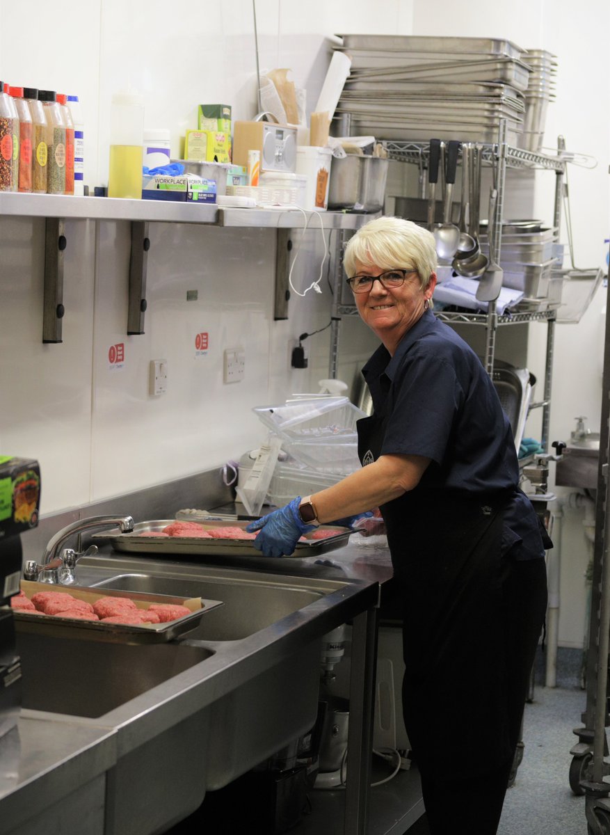 readingsch's tweet photo. The players, management team, commentators and catering team get ready. This is what the Reading School community is all about. Not long left for matchday kick-off!
#OldRedingensians #ReadingWay #ReadingSchoolFamily #WeAreRedingensians #RSSport #readingfc #royals150 #MatchDay https://t.co/g0ct5Jfw1w