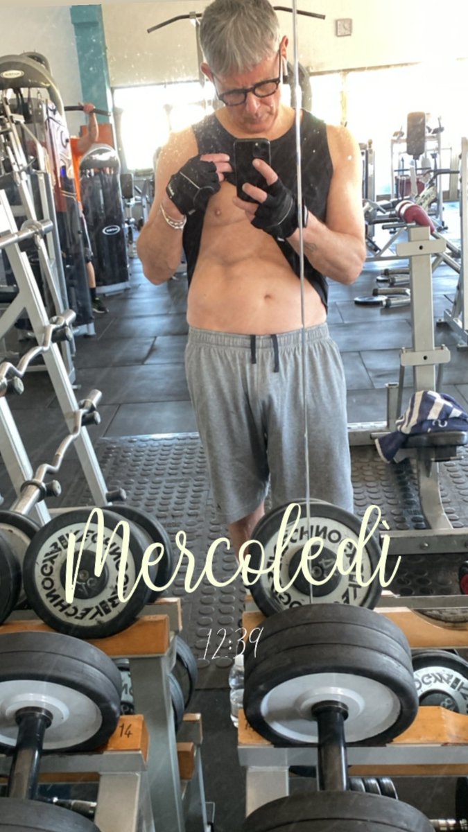 leone2000's tweet image. 