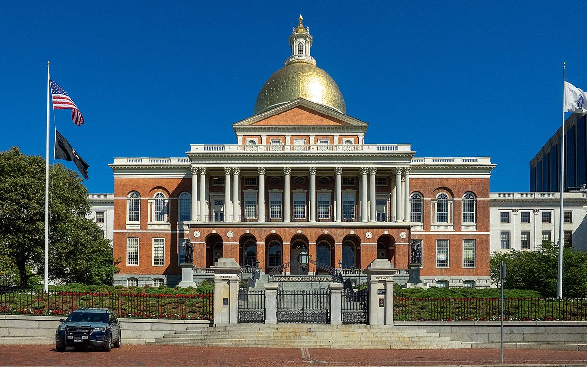 BNCordeiro's tweet photo. Today is a busy day! I have a meeting to discuss strategy on how best to continue to advance H.2304 "An Act to reduce incidence & death from #PancreaticCancer" in the Massachusetts legislature, after work this afternoon! Cancer never stops so neither can we! #KnowItFightItEndIt! https://t.co/qJS2RMx0OG
