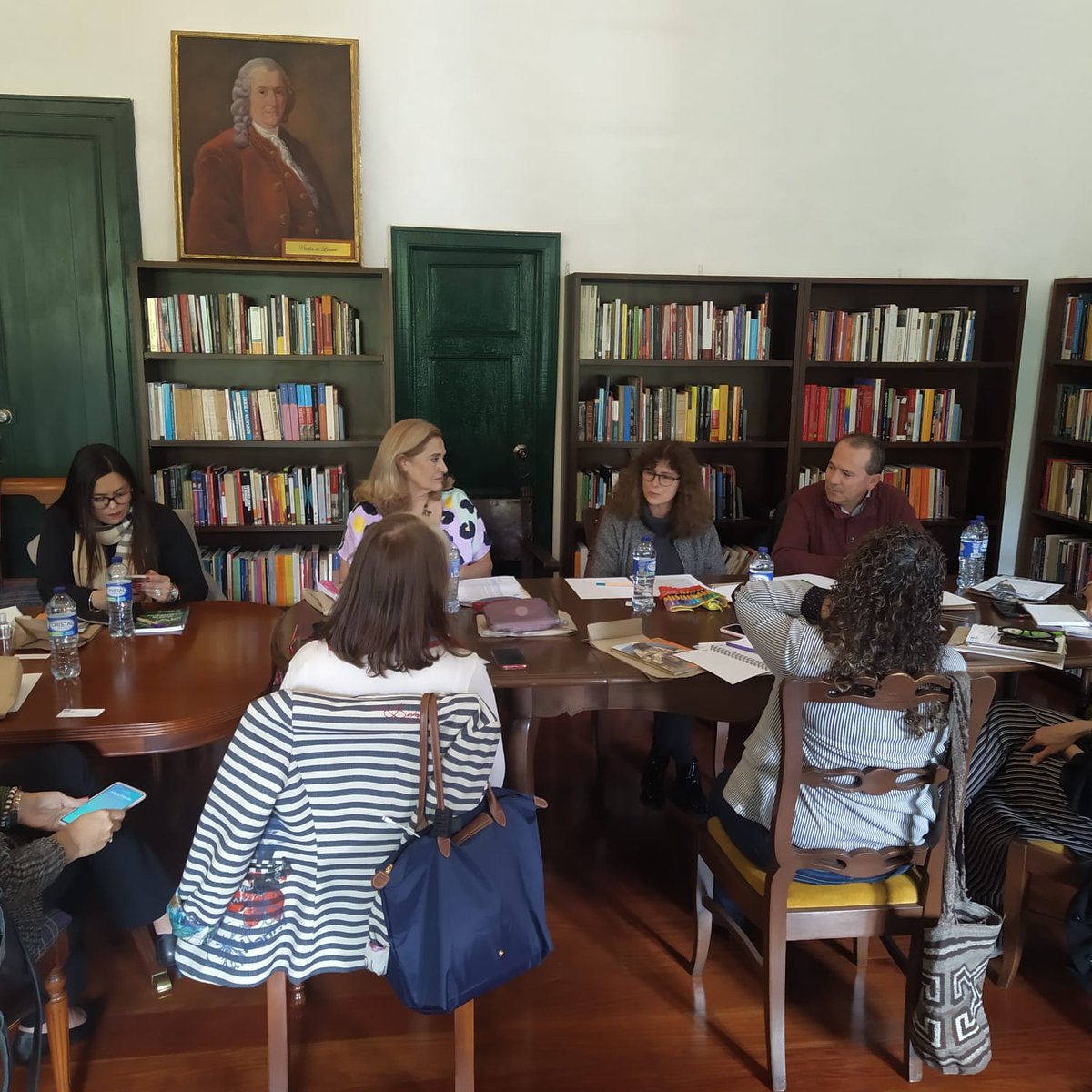 cipdhunesco's tweet photo. ayer, en Bogotá, la Directora Ejecutiva del CIPDH-UNESCO se reunión con altas autoridades de la Universidad de América para construir agenda de trabajo: abordaron temas relacionados con Paz, Democracia y #DDHH, #patrimonio y Memoria, Sociedades inclusivas y #Ciencia y Tecnología https://t.co/zysrdjrlaR