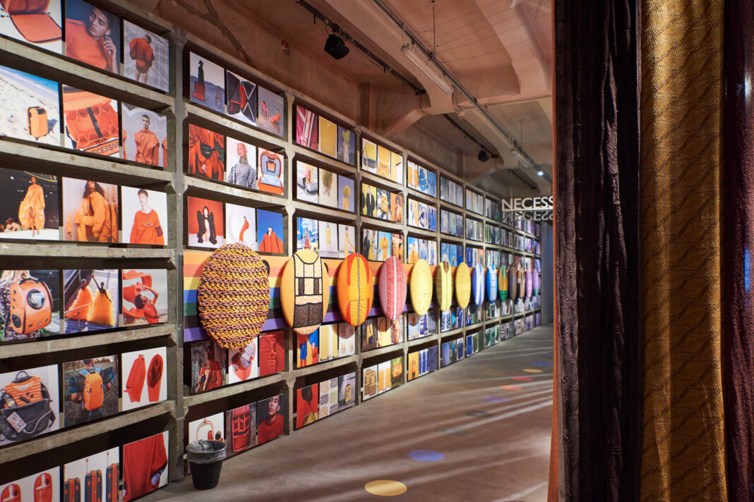 Knitcreative's tweet photo. Continuing optimism at Pitti Filati 90...
Pitti Filati shines at the imposing 19th century Stazione Leopolda in Florence.
Read more - https://t.co/w8NJQqon05 https://t.co/2PZwXoZrgb