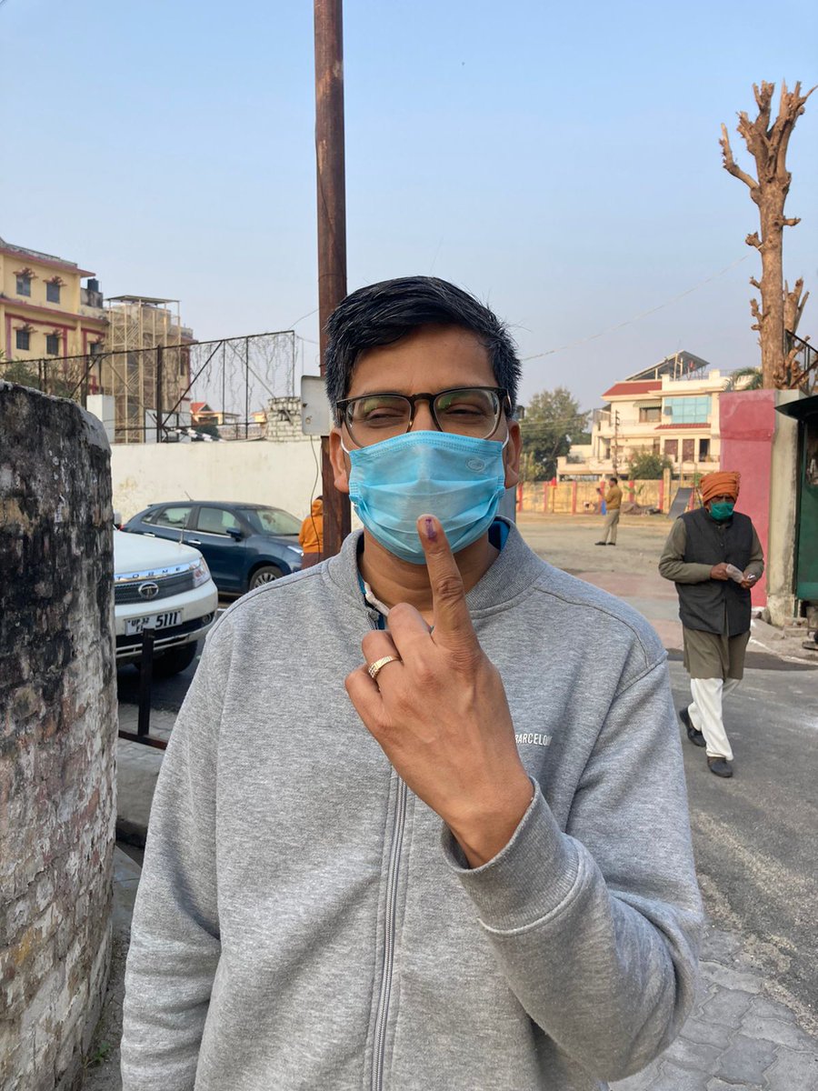 ceoup's tweet photo. उत्तर प्रदेश विधानसभा सामान्य निर्वाचन-2022
चौथे चरण के समापन में अब कुछ क्षण शेष हैं, अगर आपने अभी तक अपना मत नहीं दिया है तो तत्काल मतदान केंद्र जाएं और वोट देकर लोकतंत्र के प्रति कर्तव्य निभाएं।
आपका वोट अमूल्य है...
#ECI
#AssemblyElections2022
#GoVote
#GoVoteUP_Phase4 https://t.co/RthTqgb87g
