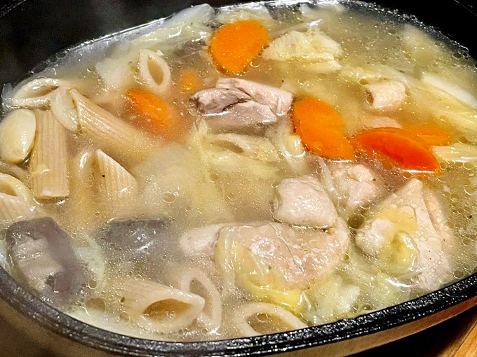 チキンスープパスタ完成〜! 