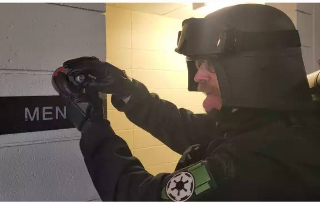 501stSpecOps's tweet photo. The Imperial Army Trooper is one of the many #SpecOps costumes. This option is great for those who prefer less armour.
Check out this & other costumes on our forums at https://t.co/PMidcOkNSf
#ImperialArmyTrooper #BastAlphaGarrison #TX4019 https://t.co/RYYYOsOp9i