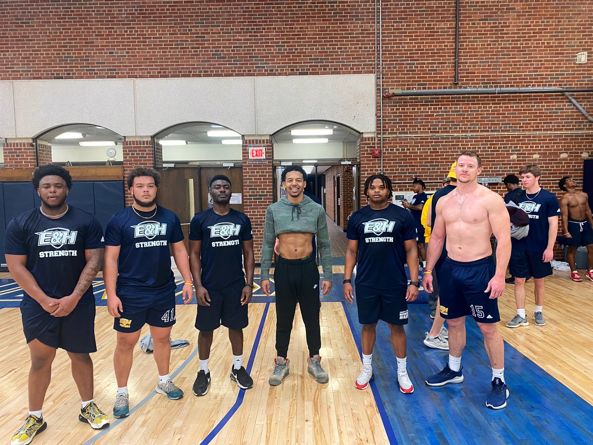 Love this group of men! Great start to the morning!!🤙🏼🐝 #Zone6