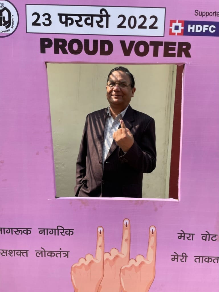 ceoup's tweet photo. उत्तर प्रदेश विधानसभा सामान्य निर्वाचन-2022
'हमने वोट देकर अपना कर्तव्य पूरा किया...'
अगर आपने वोट नहीं दिया है तो मतदान केंद्र पर तत्काल पहुंचकर अपना मत अवश्य दें
#ECI
#विधानसभाचुनाव2022
#AssemblyElections2022
#GoVote
#GoVoteUP_Phase4 https://t.co/4w3f5a5Zxf