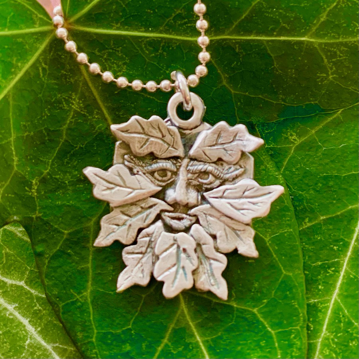 Silverliverbird's tweet image. I'm going to be teaching two classes each day during the Creative Craft Show at the NEC in Birmingham from 17th - 20th March. You'll need to book your tickets online in advance to avoid disappointment. @thecraftshows   craftworx.co.uk/our-classes/wo…