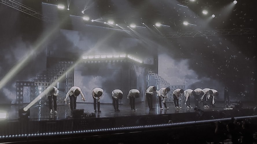 bbasyy's tweet photo. ทุกคนเหมาะสมกับรางวัลนี้มากๆ TREASURE​กับทึเมทำงานกันหนักมากๆ ในที่สุดก็ #JIKJIN1stWin แล้วโว้ยยย!! https://t.co/21qbL4J6oX