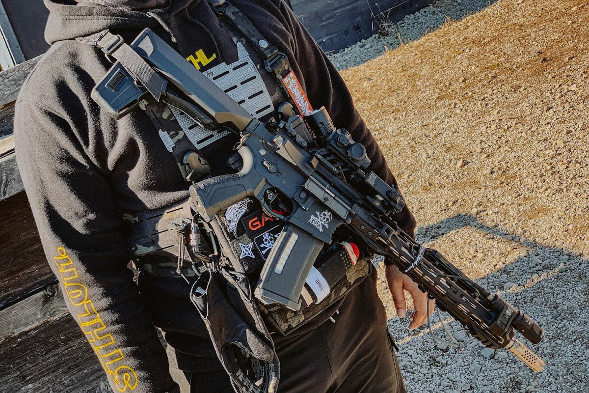 taka_san_DxD's tweet photo. まだまだ出来上がってはいないんだけど

#volktacticalgear 
 #MyVPC https://t.co/UhmlSKy0RS
