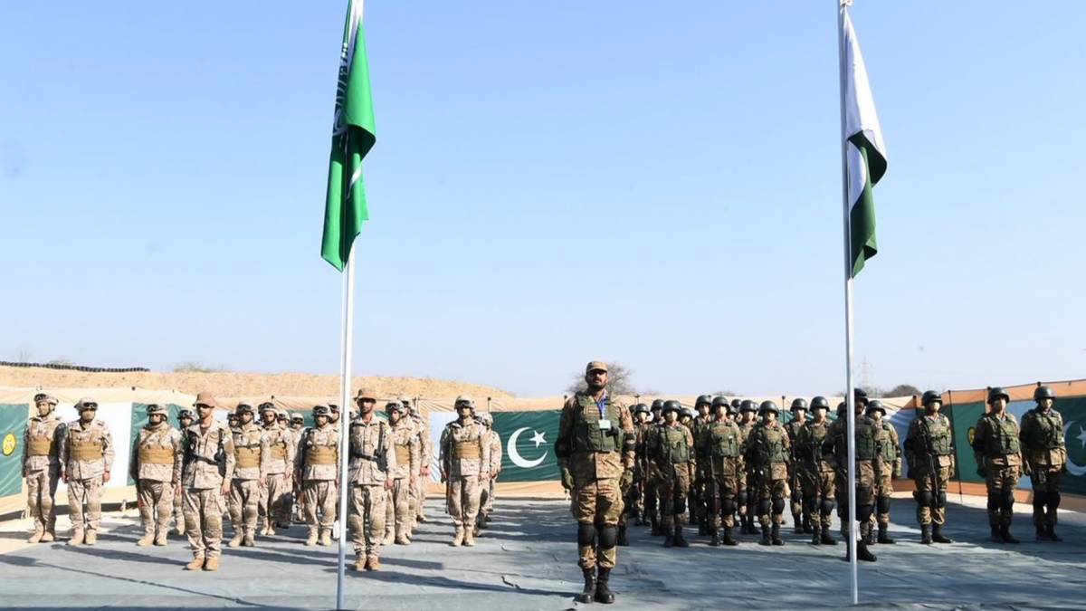 Defence_IDA's tweet photo. Saudi-Pakistani Al-Samsam military exercise 8 kicks off.
#PakArmy #SaudiArmy https://t.co/HIbzos8Ke5