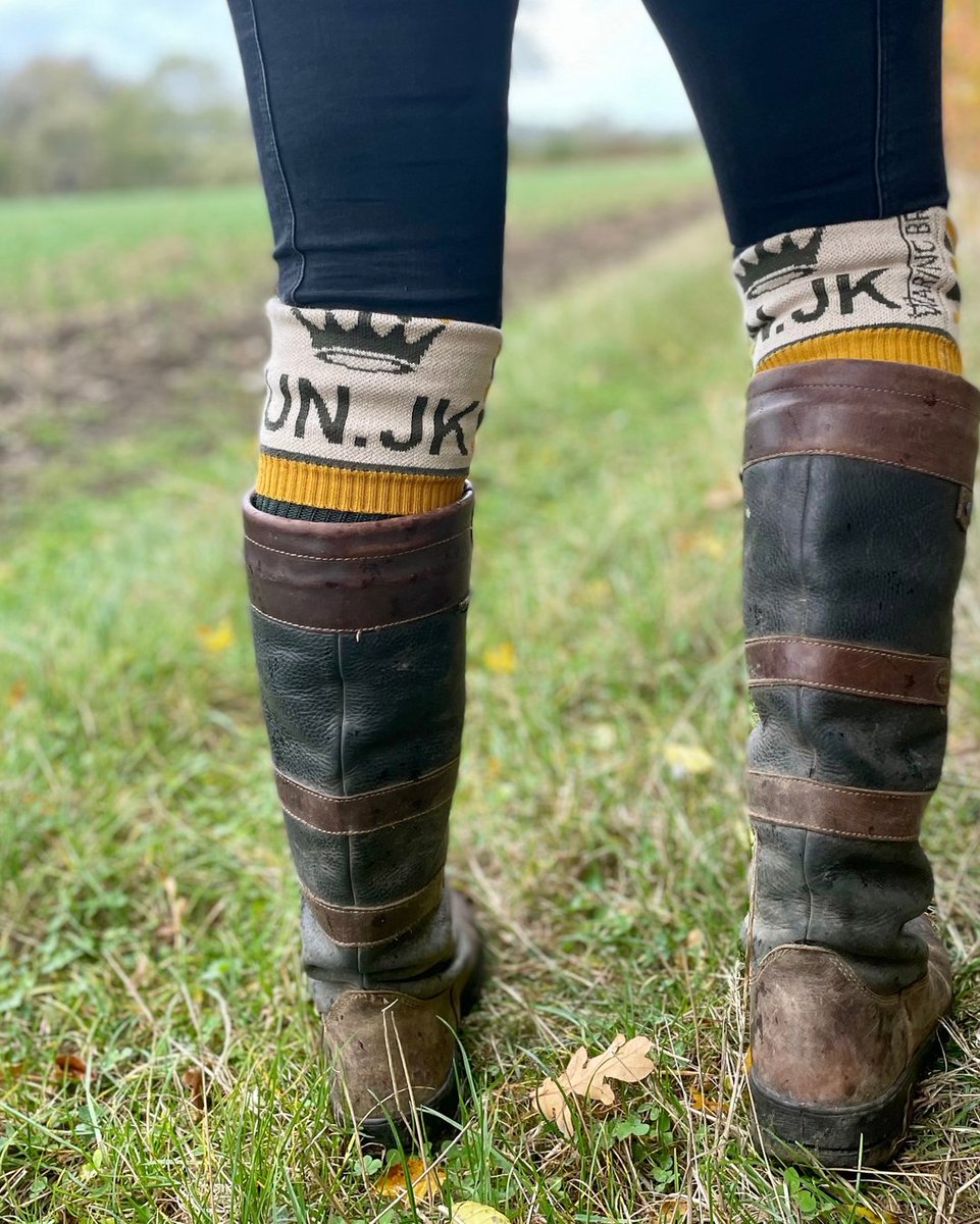 WaringBrooke's tweet photo. Time for a patriotic walk 🇬🇧 #wearingwaring #waringbrooke https://t.co/EPcRnq7cPy
