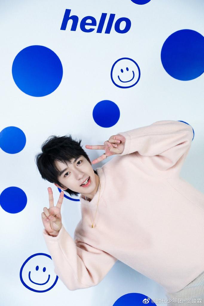 TNT_LATAM's tweet photo. He Junlin actualizo en Weibo
"Voy a publicar 9 fotos entonces sabrán que debería ser el 33.03.3033 a las 3.33 cuando lo publique la próxima vez 😎😎😎"
#HeJunlin #Junlin https://t.co/Vk2BajHhNi