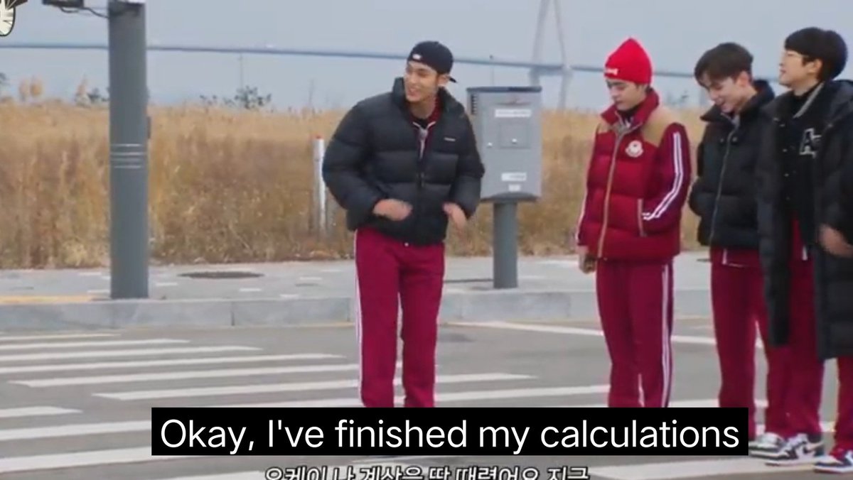 akitasoundinomg's tweet photo. mingyu was able to calculate how far he should jump with 132cm (almost 😭 only 1cm lacking) and only got to do 1 burpee WHY IS HE SO GOOD MINGYU MATH PRODIGY THEY SAY https://t.co/iwsrM9bmVo
