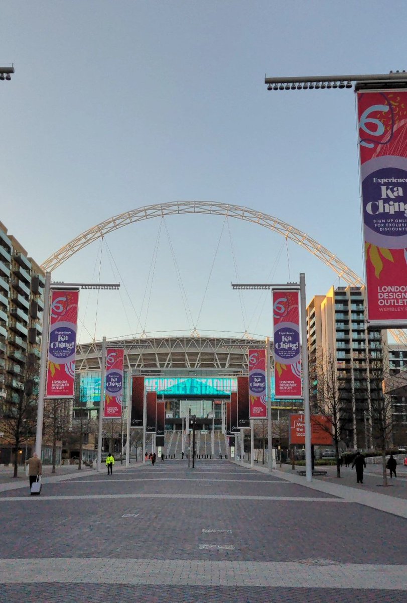 Amylouward10's tweet photo. Good morning @wembleystadium ππ»
First day of lectures for the Certificate in Elite Player Care & Wellbeing today with @GIS_sport π
#education #sportindustry #newqualification https://t.co/LC3sffLXeN