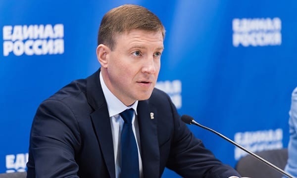 sovanews63's tweet photo. Андрей Турчак: Самарская область одной из первых откликнулась на беду и направила гуманитарную помощь жителям Донбасса

https://t.co/sfO5WscqyT https://t.co/PDLeqjCkvq