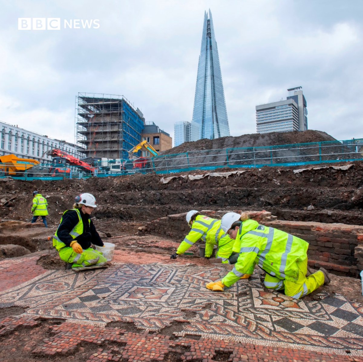 Happy news story: archeologists have uncovered a massive Roman mosaic on a London building site. This fantastic <a href="/BBCNews/">BBC News (UK)</a> photo captures the combination of ancient and modern that makes me love London.