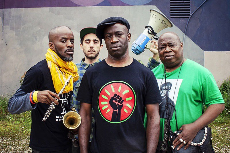 C’est un voyage dans l’histoire que proposeront Napoleon Maddox, Jowee Omicil, Sorg et Cheick Tidiane Seck ce soir au New Morning à Paris. L’idée est de revitaliser le combat de Toussaint Louverture, général rebelle haïtien, mort en captivité en 1803 en France. Courez-y ✊