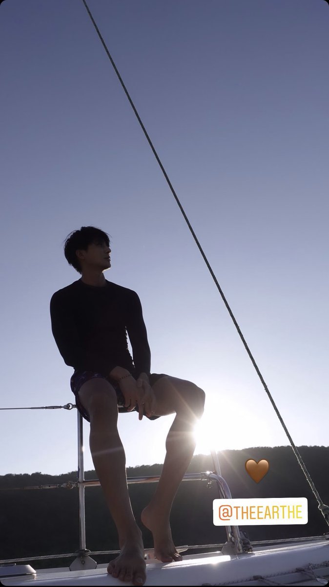 stitchillo's tweet photo. คุณเอิร์ทกับทะเล🌊🌊 หล่อมาก..คือผมจะล้ม https://t.co/eDVFO7jEqB