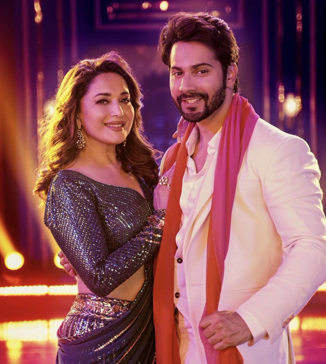 htcity's tweet photo. “DHAK DHAK karne laga
Something special coming 😉,” writes #VarunDhawan as he shares these pictures with #MadhuriDixitNene 
@Varun_dvn @MadhuriDixit https://t.co/oSsWKEKWWt