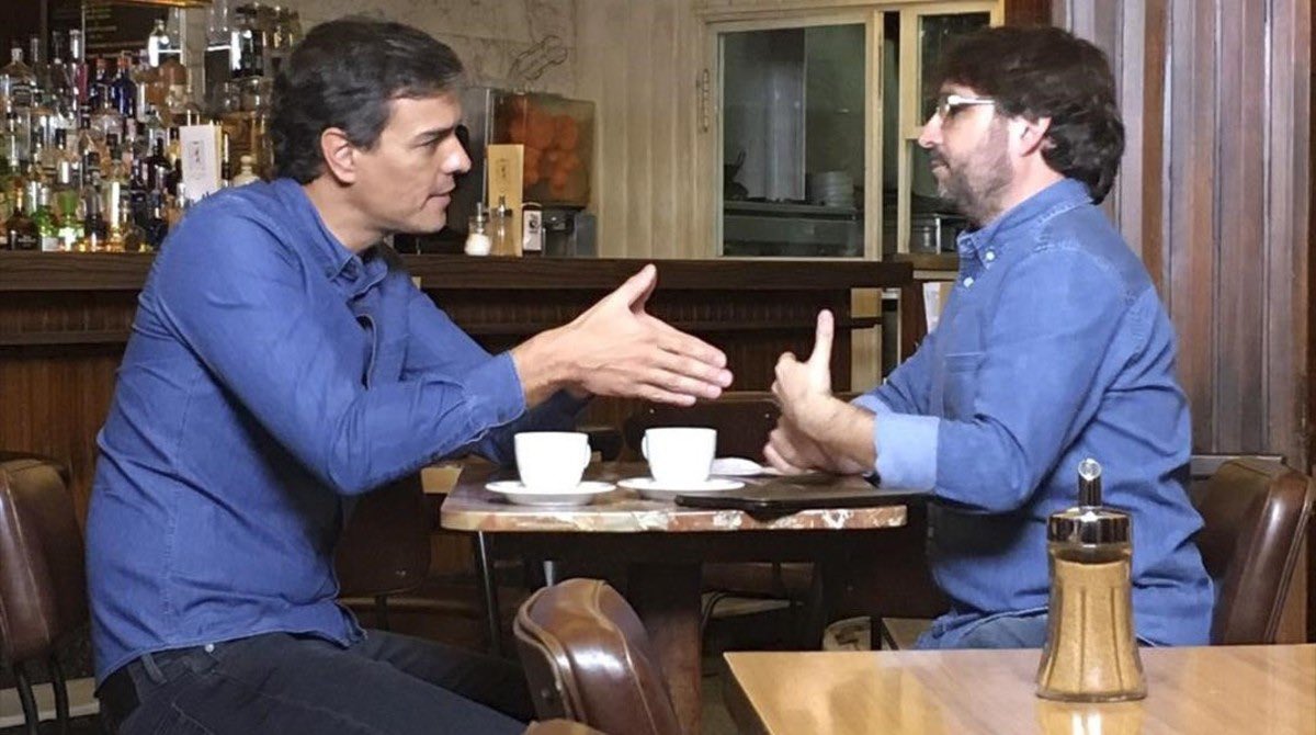 jordievole's tweet photo. Programa de televisión con experiencia en entrevistas en bares a líderes traicionados por los suyos se ofrece para entrevistar a @pablocasado_. 
Razón aquí: @delbarriotv https://t.co/nkg7SkVNMv