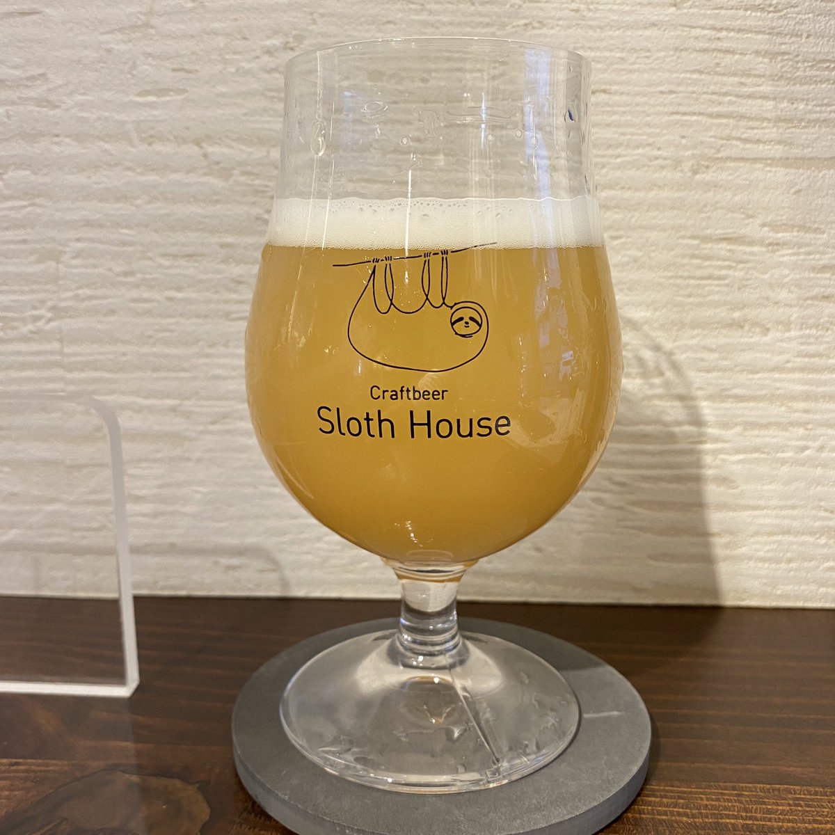 nobuo_u's tweet photo. 2杯目!
Fresh Powder
DDH Hazy Double IPA
West Coast Brewing
順番間違えたw
1杯目の個性が強すぎて、よくわからん(汗
というより、ねこさんびきに似てるだね。
ボリュームを少し落とした感じ
IPAとはいえ、同型種は選んぢゃいけないことを学んだよ
#クラフトビール
#SlothHouse https://t.co/hUl4NfCJ9P