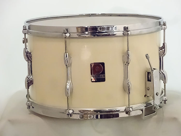 DRUM_CENTER's tweet photo. 英国製🇬🇧の粋なスネア入荷しました😂
PREMiER【VINTAGE】60s THE ROYAL-ACE BIRCH WHITE 14"×8"
↓
https://t.co/rklRM5oRcx
#Vintagedrums
#Premierdrum https://t.co/Go4lvXLByW