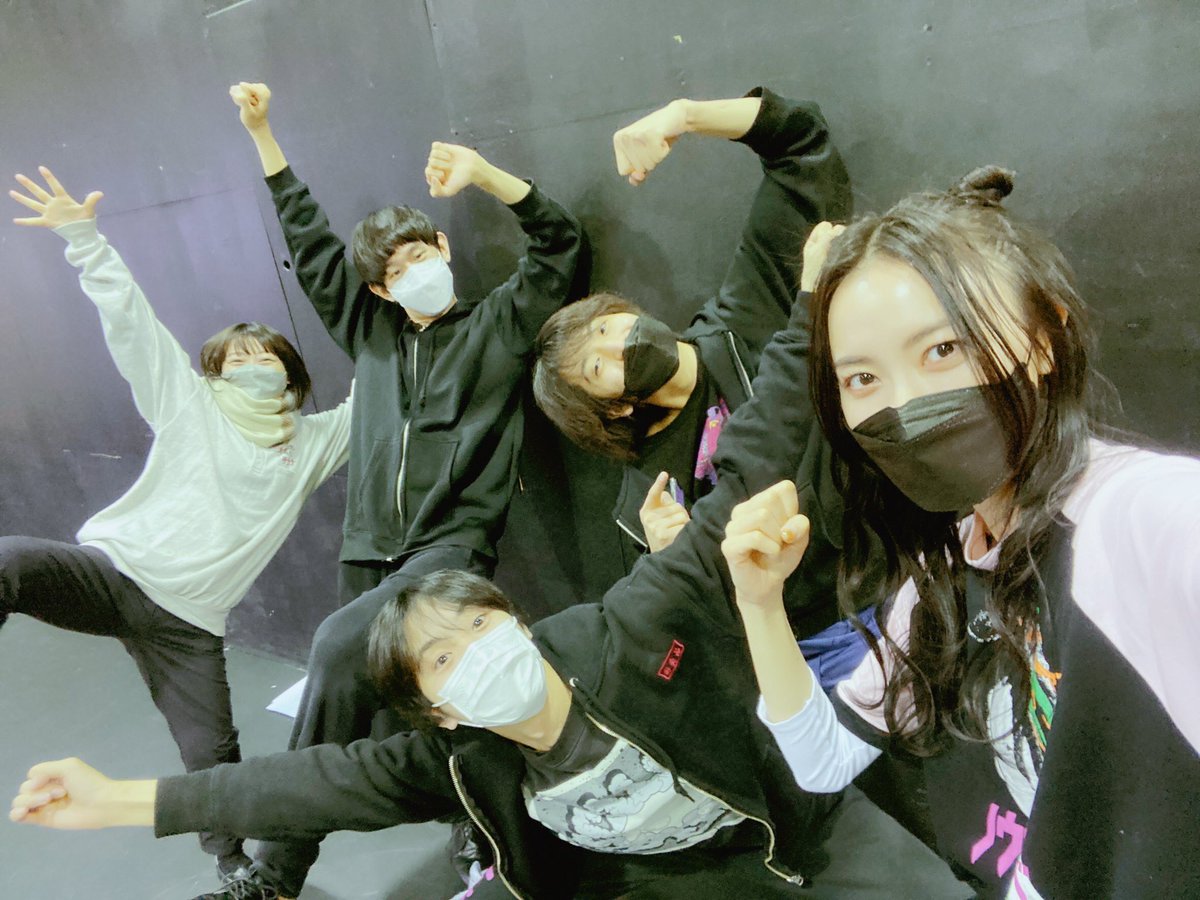 kaki_kuu_kyaku's tweet image. 〈今日の一枚〉

Love 秩父
御花畑でやるLIVE
めかぶ こんぶ 狂喜乱舞
by.穂先

t.pia.jp/pia/ticketInfo… #柿喰う客 #ながぐつをはいたねこ