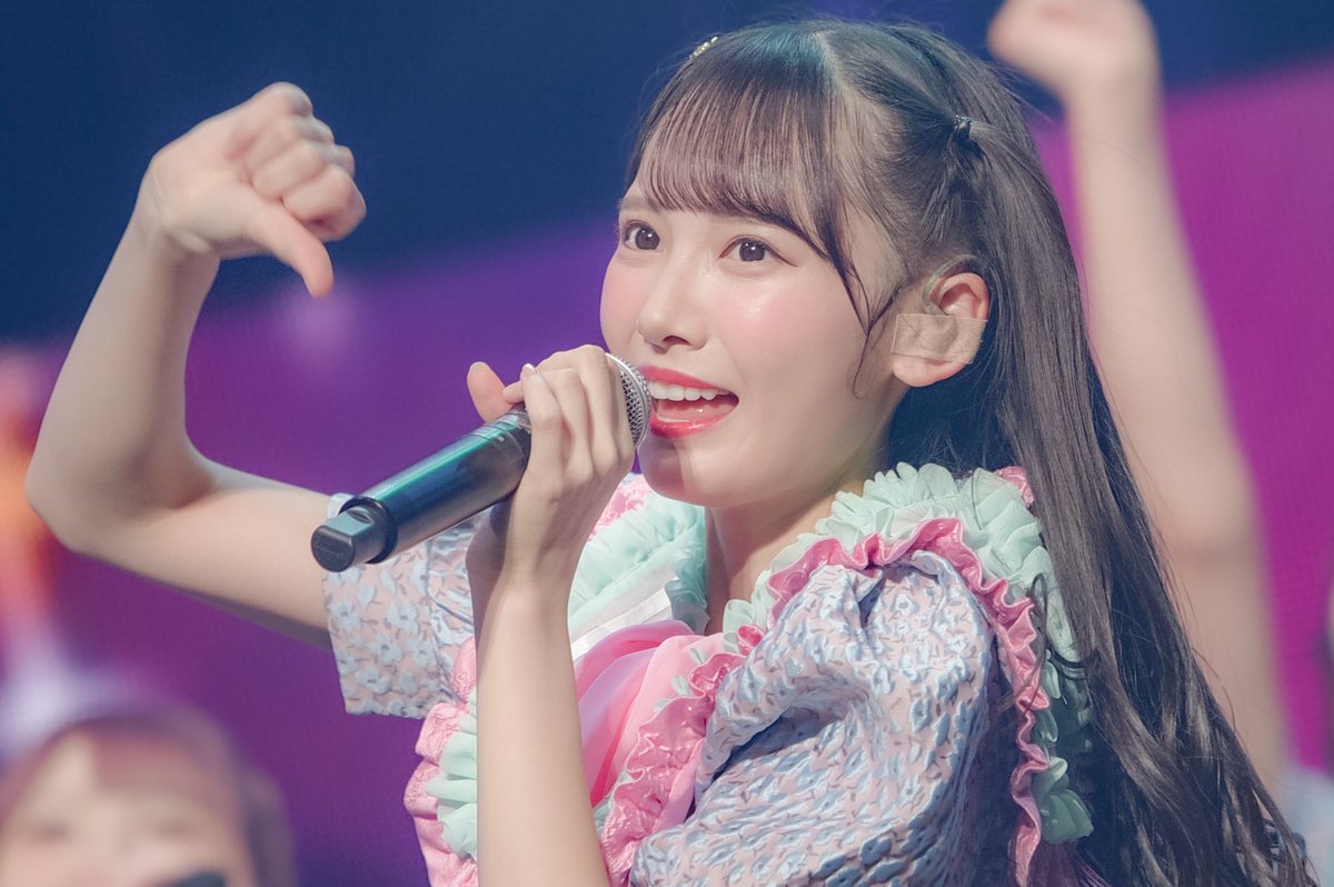 ノイミー3周年コンサート #鈴木瞳美 新衣装のおっきいピンクリボン、袖 