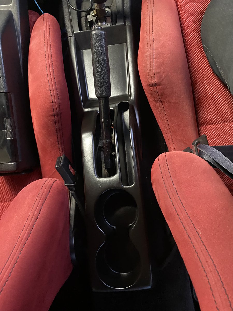 AE86 用ドリンクホルダー、携帯ポケット付きセンターコンソールです