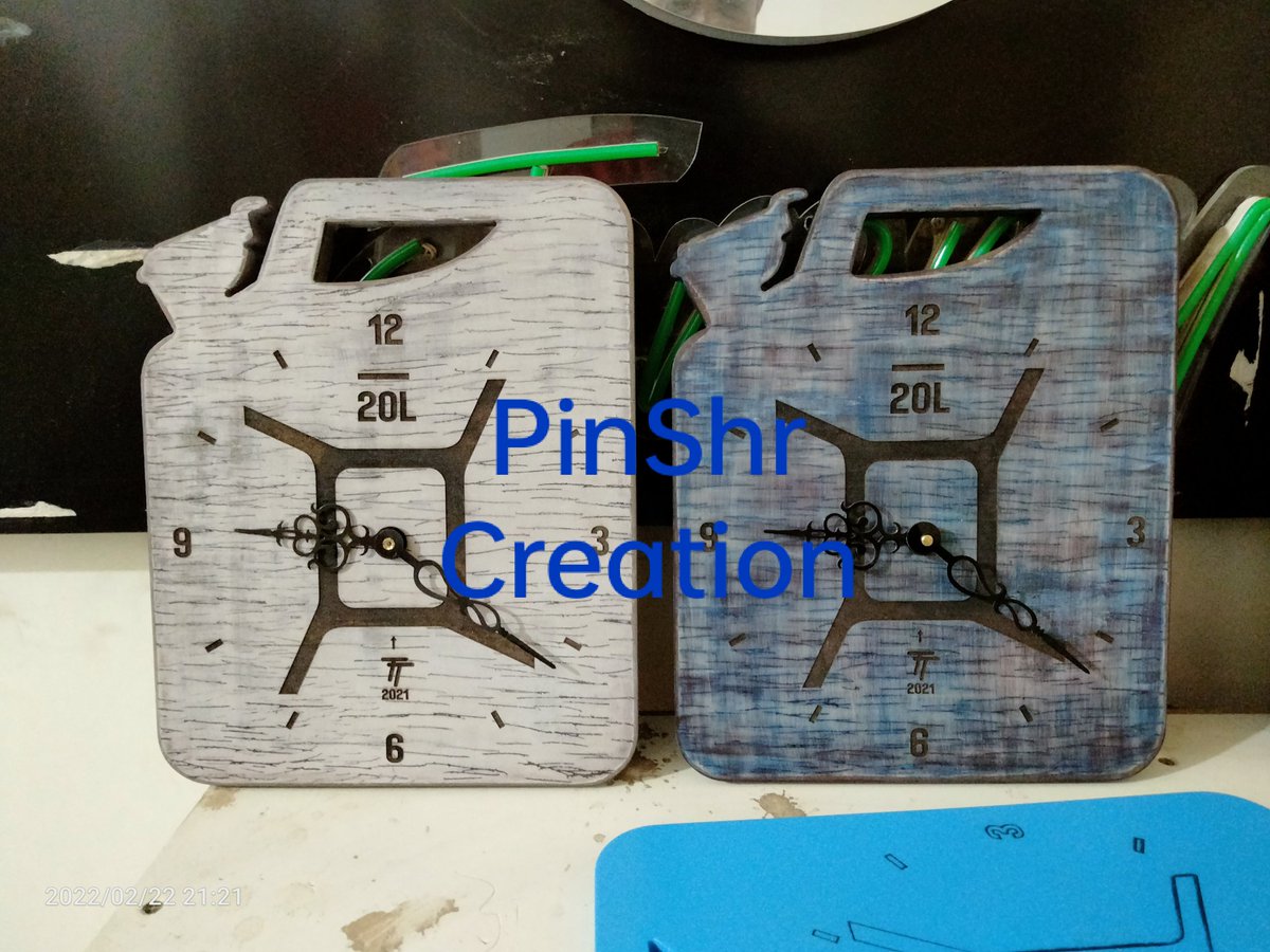 RacklyCraft's tweet photo. Customized Wall Clock 
With Wood &amp; Metal 
#pinshr #rackly #bsa #pinshrcreation #racklycraft https://t.co/rGhc5hN1P1