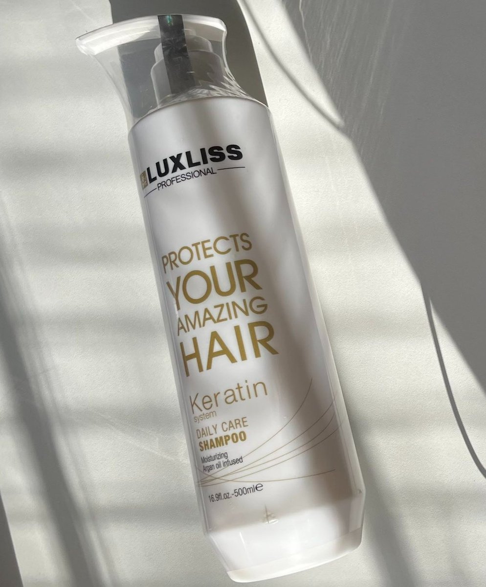 ProstoPrelest_'s tweet photo. Кератиновий шампунь для домашнього догляду -Luxliss Keratin 🌸 
https://t.co/xHmkoB8EJt
✅Унікальний шампунь ефективно усуває різні забруднення і відмерлі клітини епідермісу, забезпечуючи відчуття чистоти і свіжості на цілий день. 
#ProstoPrelest #Luxliss #keratinshampoo #kiev https://t.co/xax95U3C8N
