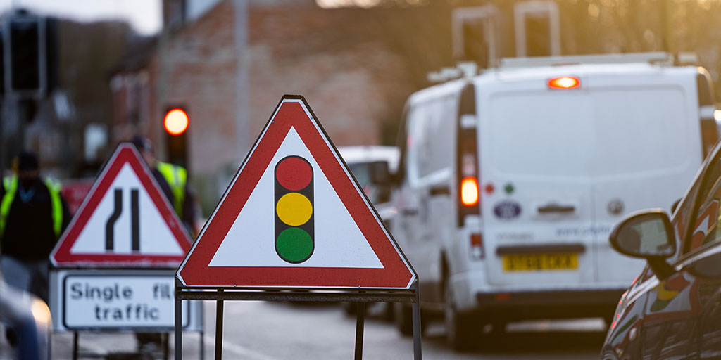 SkillsTraining5's tweet photo. Our @LantraUK #TemporaryTraffic Management Basic course is ideal for those just starting out in the industry - learn everything from safely entering a site to dealing with accidents and emergencies on your work site. Book your place now! #traffic #highways https://t.co/gnhemcFdEt https://t.co/SjnCdoNpNx