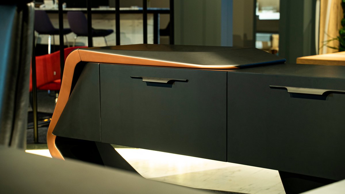 CaginOfis's tweet photo. Fütüristik tasarımıyla Future...
Detaylı bilgi için bizimle iletişime geçin.

~

The Future with its futuristic design...
Contact us for detailed information.

#ÇağınOfis #IFF2022 #ofismobilyaları #ofismobilya #ofismakam #İstanbulMobilyaFuarı #interior #architecture #architect https://t.co/XCYrnLVeMV