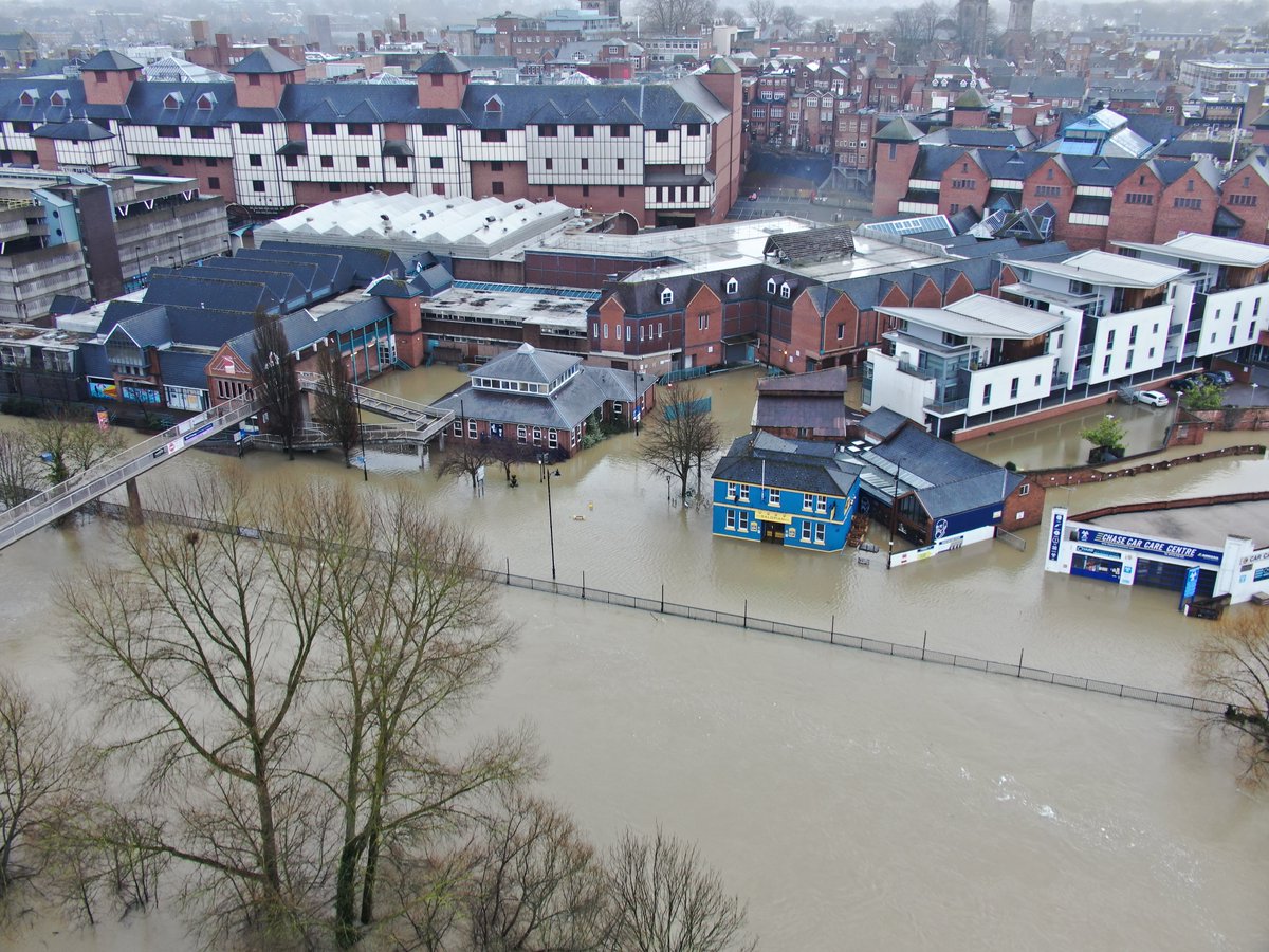 weareruas's tweet photo. Flooding in #Shrewsbury as the #RiverSevern has burst its banks, causing water levels to rise rapidly.
With one of our #Emergency response team of #drone pilots at the scene, we're helping continue to monitor the situation and aid with ongoing operations.

#StaySafe #drones https://t.co/TS6H2w6f07