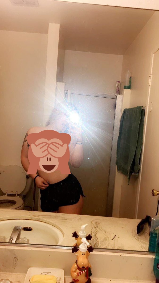 BellaRo22801's tweet photo. If you want to get free nudes! Retweet my post and don't forgot to follow and Add me on snap chat for free nudes #Horny #Ass #Wetpussy #Bigboobs #Masturbsting #Tits https://t.co/VaERsTfaQB
