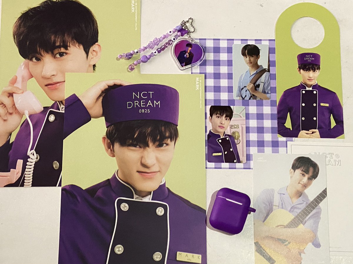 iyahscart's tweet photo. β° . . . #iyahmails β‘Μ
my mark sg is finally, finally
home! my favorite man and
my favorite color, so pretty! π https://t.co/wjlW1IVCNW