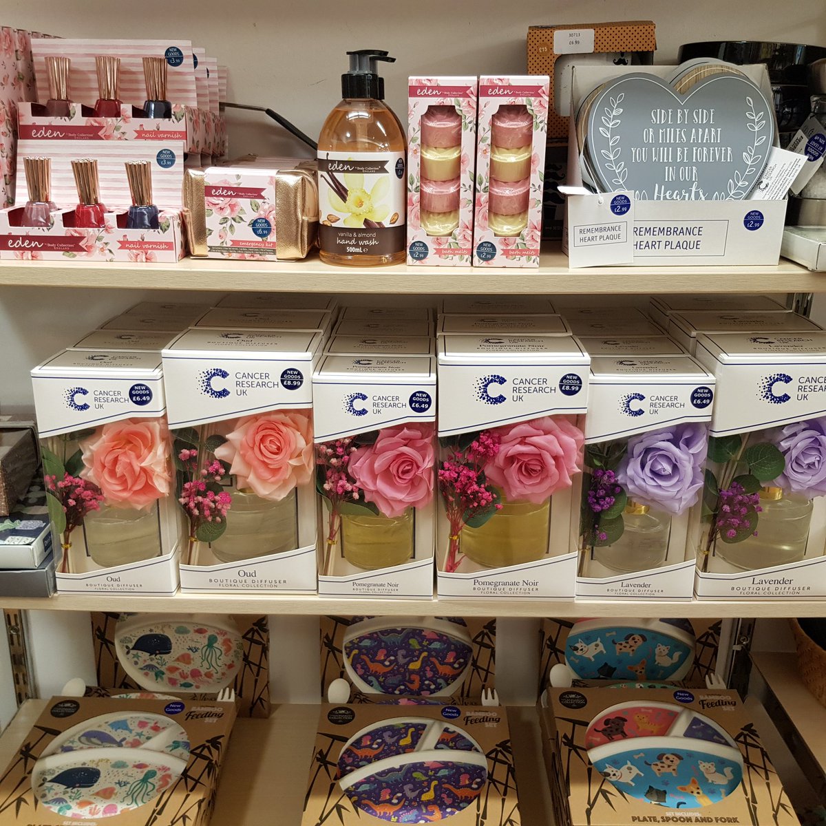 #newgifts #motherday #feedingset #wehavecoveredyouall #visit #buythesebeauties #beautifulhues #shoplocal