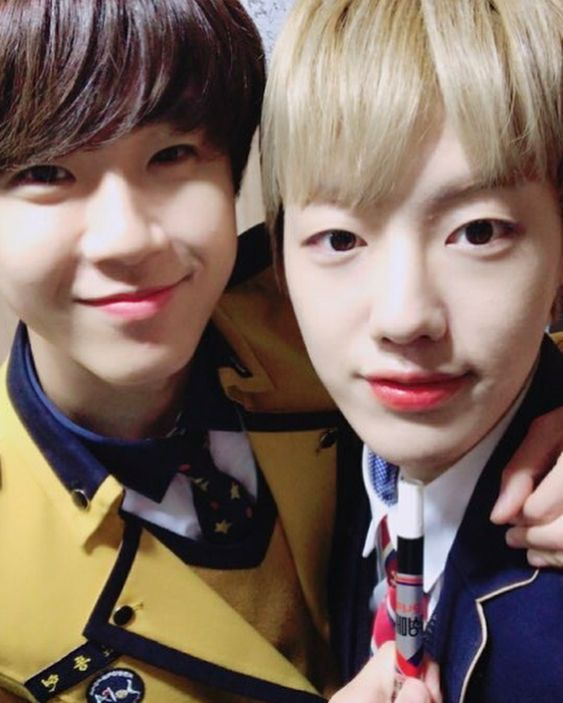 SYTLOOKS's tweet photo. Happy Birthday to our forever adeol, Donghyunnie! 🎂🎂🎂🎂🎂🎂🎂🎂🎂🎂🎂🎂🎂🎂🎂
-with @KDHLOOKS_GC 
#PreciousAdeolDonghyunDay
#골든차일드 #GoldenChild 
@Hi_Goldenness @GoldenChild https://t.co/t1f3QF6Rzh