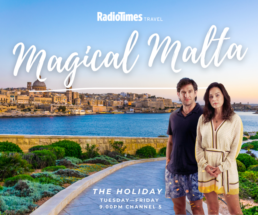 RTTrav's tweet photo. @halfpennyjill was locked down on the island for weeks while filming #TheHoliday – but she can’t wait to return
 https://t.co/nw9VHY68sw https://t.co/wOUJy1E2Mp