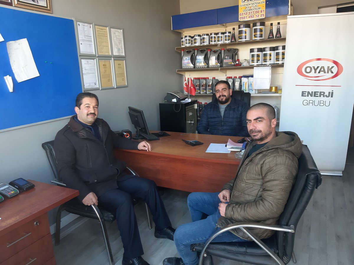 seyhhem's tweet photo. Merkezimizin kurs ve kursiyer sayısını artırmak amacıyla esnaflarımıza ziyaret ettik.@mebhbogm,@sdulger43,@baliseyhkay,@tufekciyusuf,@serkan_akpinar5 https://t.co/29efqQJ3CP