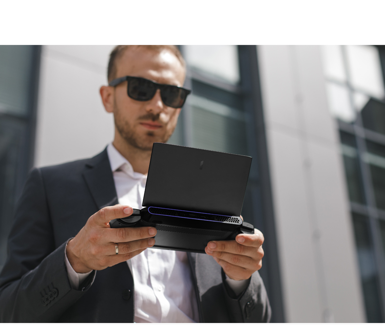 one_netbook's tweet photo. 🔥One-GX 1 Pro🔥
What color do you like for the rear backlight if you have choice? 
#onenetbook #onegx1pro #onegx1 #gamepc #gamer #onenetbook #gameconsole #console #palmtop #laptop https://t.co/NLn3plLEXY