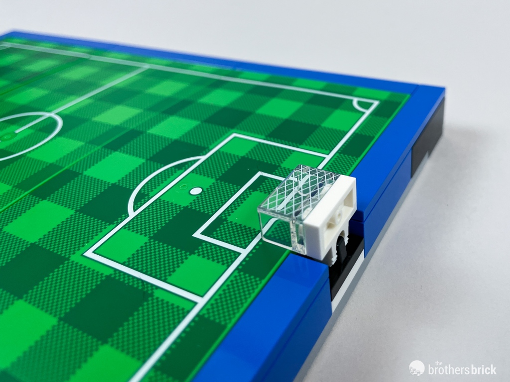 BrothersBrick's tweet photo. [REVIEW] Are you ready for some football? (That's soccer for you Americans!)⁠
We got our hands on the new #LEGO #CreatorExpert 10299 #RealMadrid Santiago Bernabéu Stadium⁠!

Read full review here: https://t.co/m6WztjqrMb
#RebuildTheWorld #BrothersBrick #AFOL #LEGOreview #futbol https://t.co/t27PCAwIlK