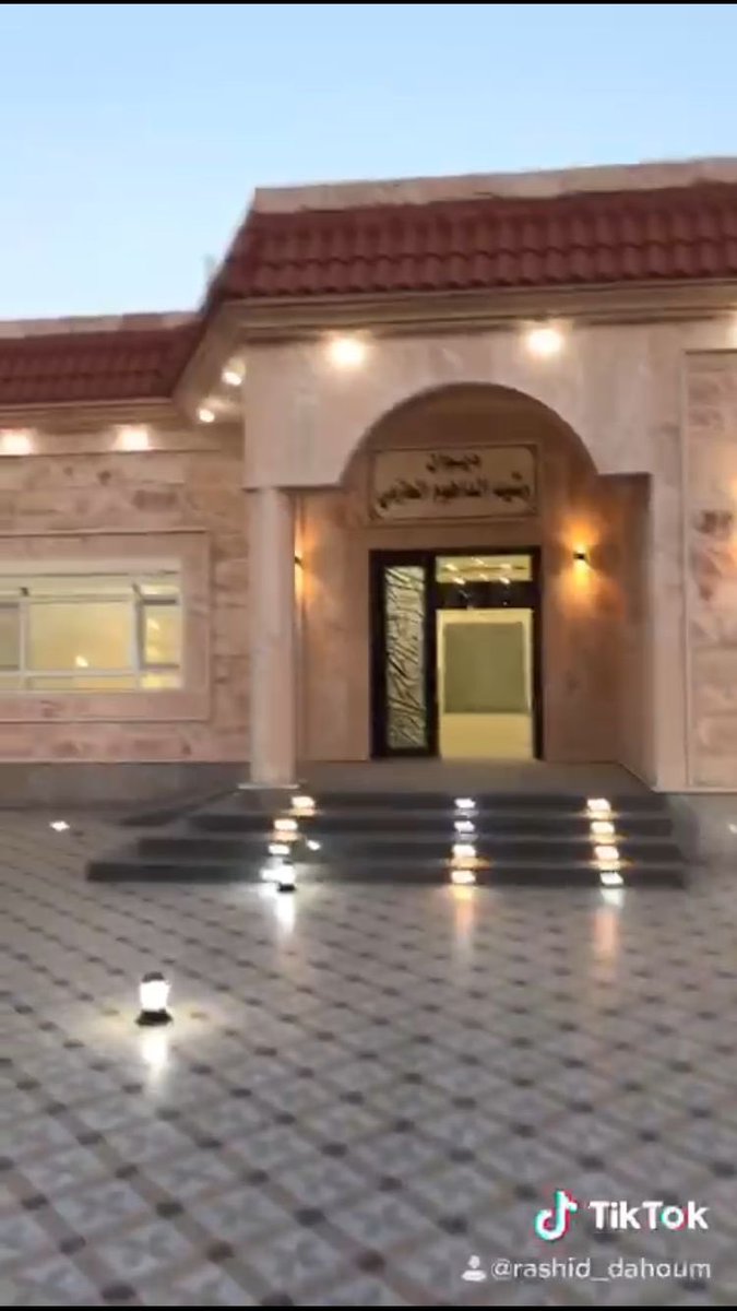 السلام عليكم ورحمة الله وبركاته 

بعد التوكل على الله تم تحديد 

أفتتاح الديوان يوم الخميس

بتاريخ 1443/8/28هـ

الموافق 2022/3/31 م في محافظة الخفجي 

أخوكم رشيد الداهوم العازمي