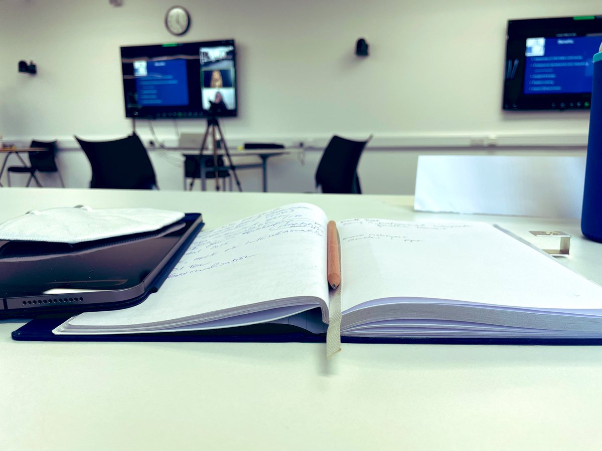 AnjaSaft's tweet image. Day 3 at @HeriotWattUni with the #EUMASLI program 
My head hurts! All those great topics and all that great teaching by @rejadam @grahamhturner @JeminaNapier @RobASkinner @brettbest @KaroGebruers @SaijaKuronen @liisahalkosaari @SAndrAA_7 
I love it!
But #needmorecoffee