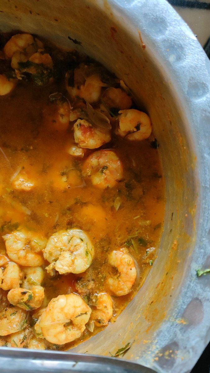 Gypsyshutter's tweet image. Today&apos;s lunch, prawns curry
#gypsyshutter
#lunch 
#foodie #food