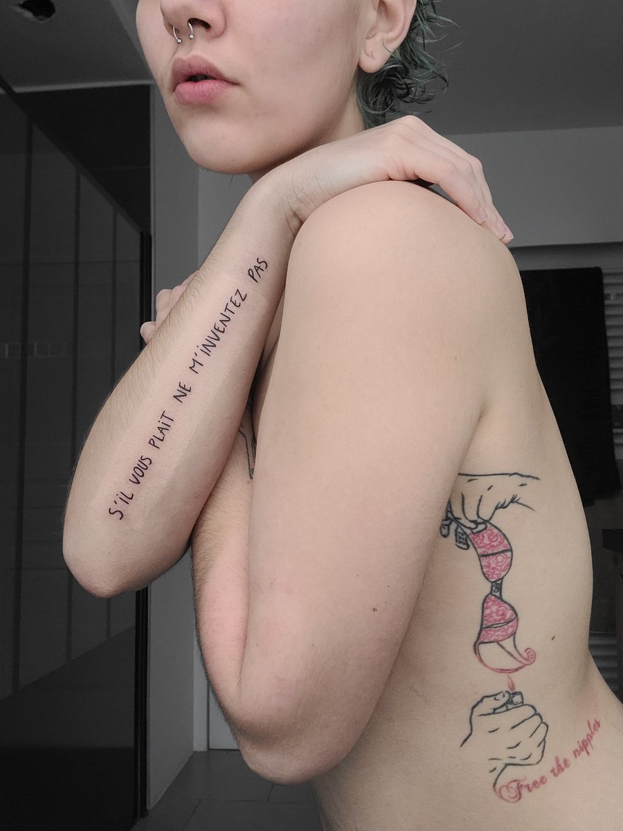 Un_cul_errant's tweet photo. Je HURLE regardez mon dernier tatou (et les super traces du cellophane magique) https://t.co/yIceeME24Y