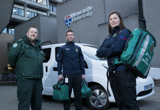 ukmedschools's tweet photo. Thousands of #medstudents have been volunteering within and outside the NHS, providing vital support to people in their local communities during #COVID19 and playing a key role in the vaccine rollout. #RespondingToAPandemic

See the different case studies: https://t.co/qHVzYeUJot https://t.co/IxU9Ecb0OA